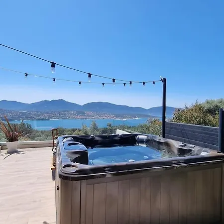 Maison Avec Jacuzzi Villa